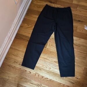 size M - lululemon Tapered-Leg Mid-Rise Pant 7/8 Length *Luxtreme